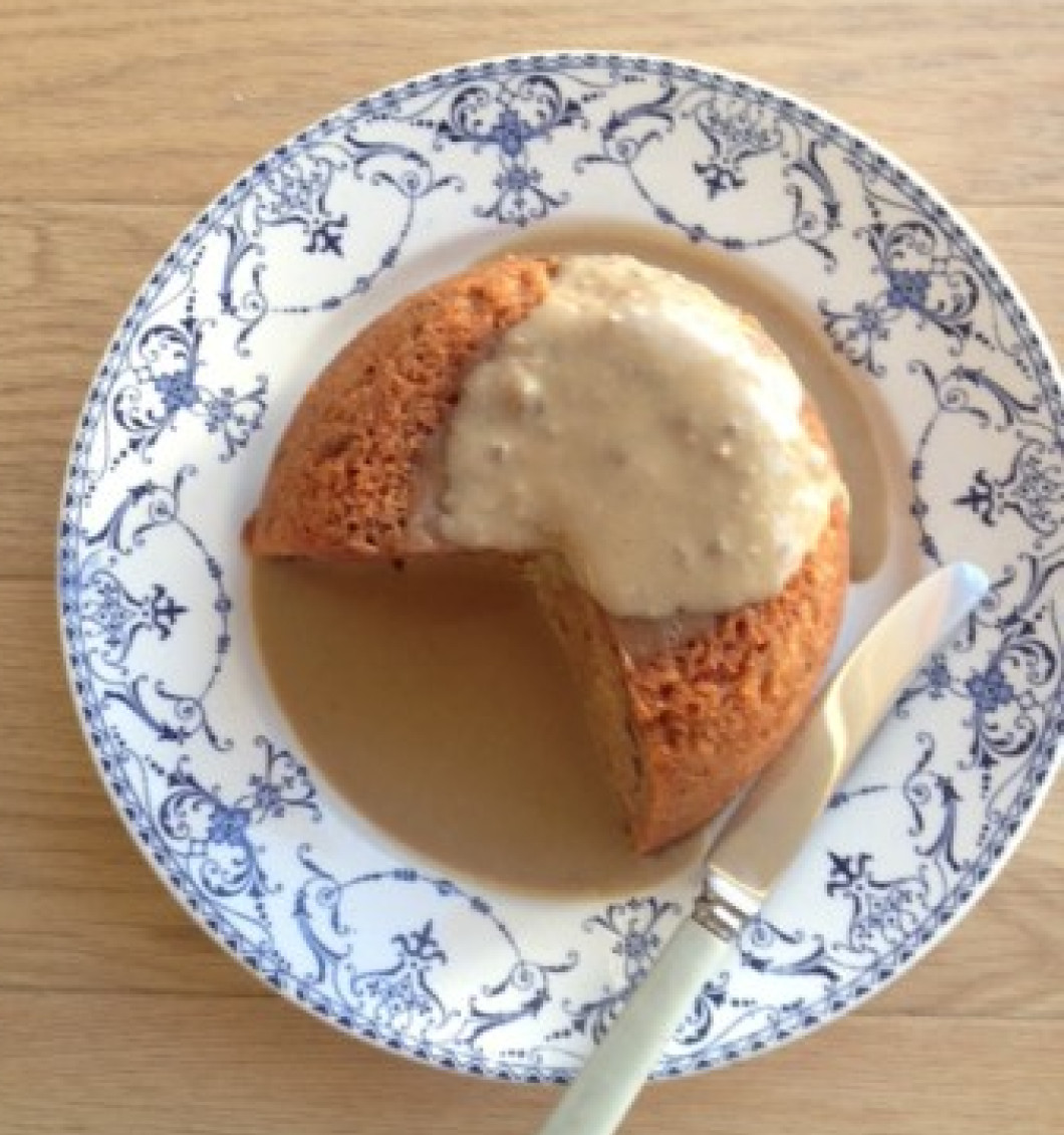 Steamed Date Sponge with Creamy Date Sauce