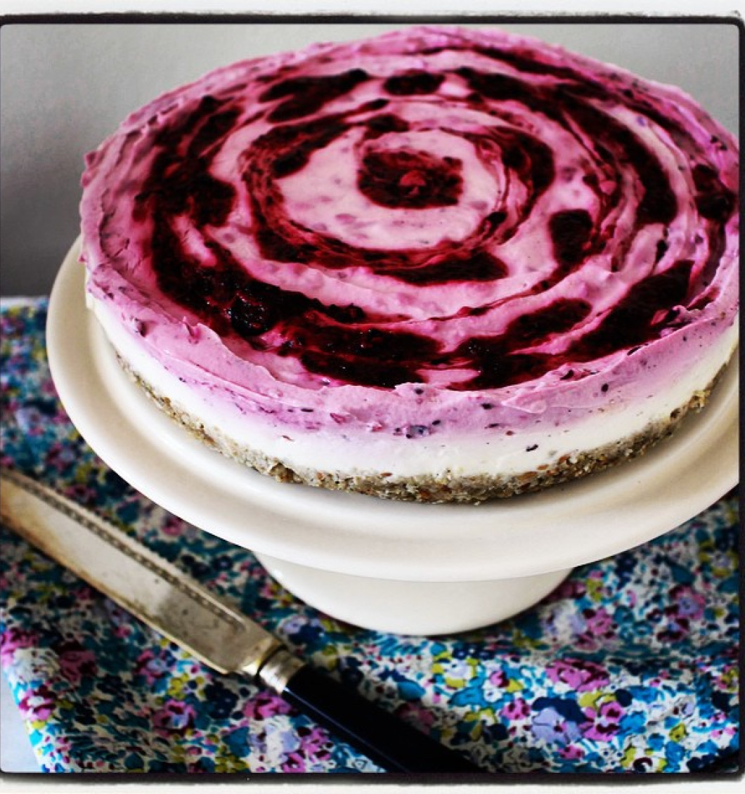 No-Bake Berry Swirl Cheesecake
